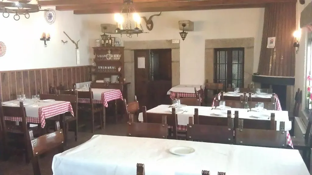 Hostal Restaurante El Chato-1